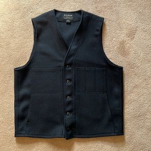 Filson, Mackinaw Wool Vest. Navy, size large.